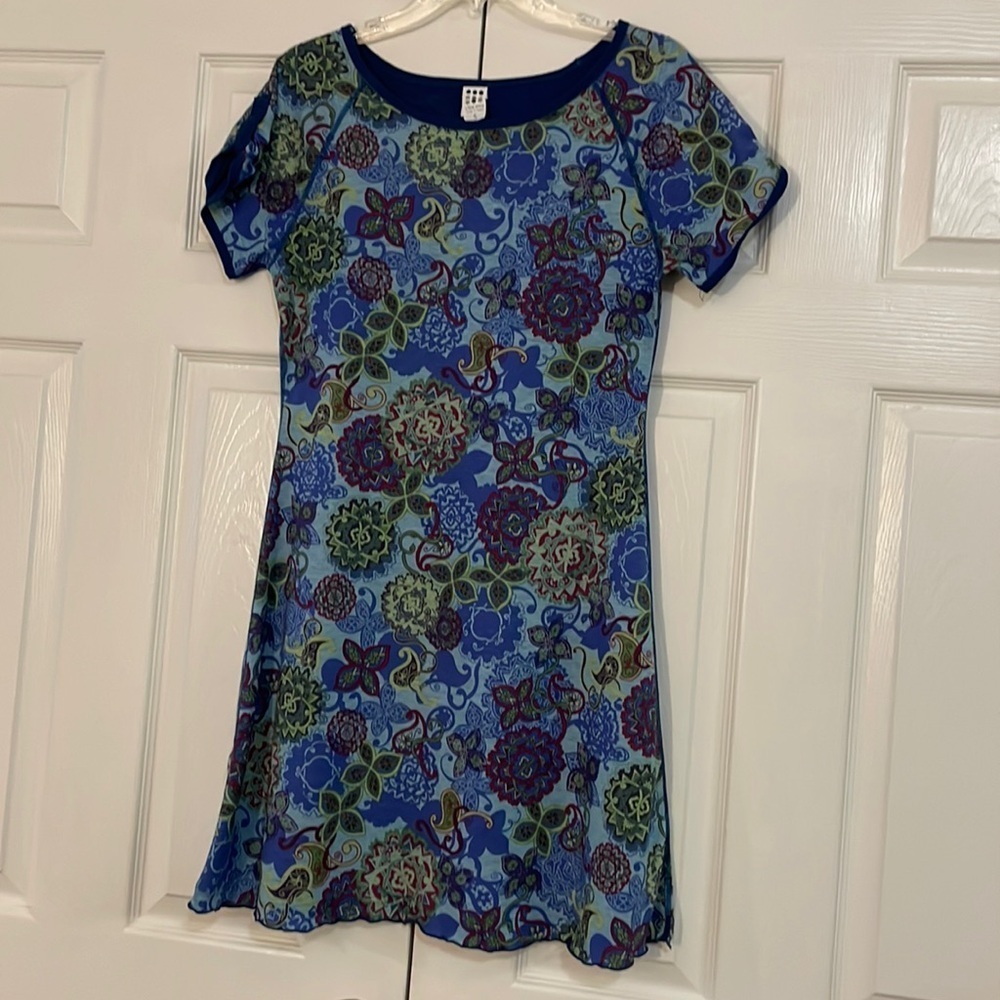 Title Nine Dress. Cap sleeve. Hidden pocket. Lettuce hem. Small